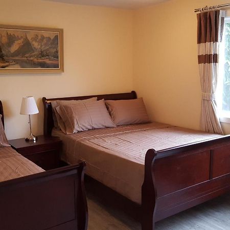 Richmond Vancouver Airport Comfy Home Eksteriør bilde