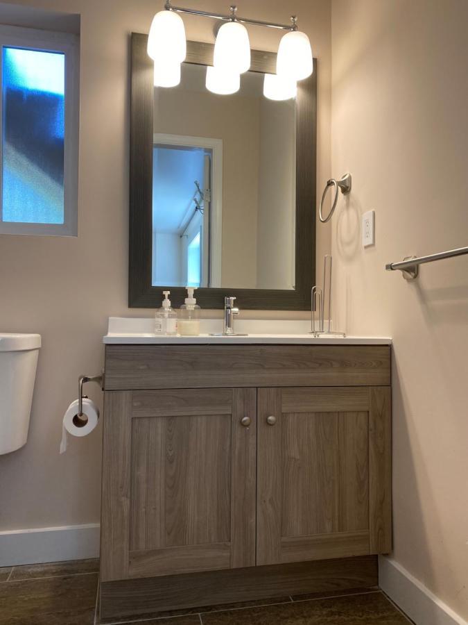 Richmond Vancouver Airport Comfy Home Eksteriør bilde