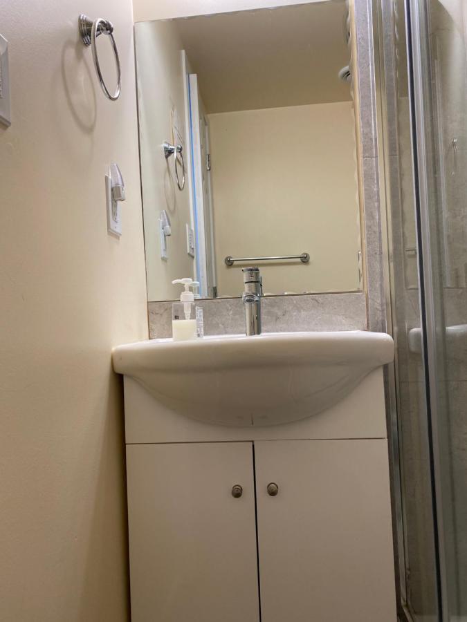 Richmond Vancouver Airport Comfy Home Eksteriør bilde